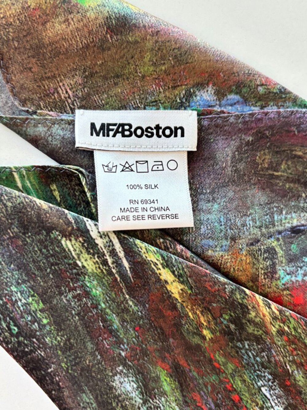 Museum Fine Art Boston Claude Monet Silk Scarf Water Lilies Abstract Pattern NEW - Picture 2 of 13